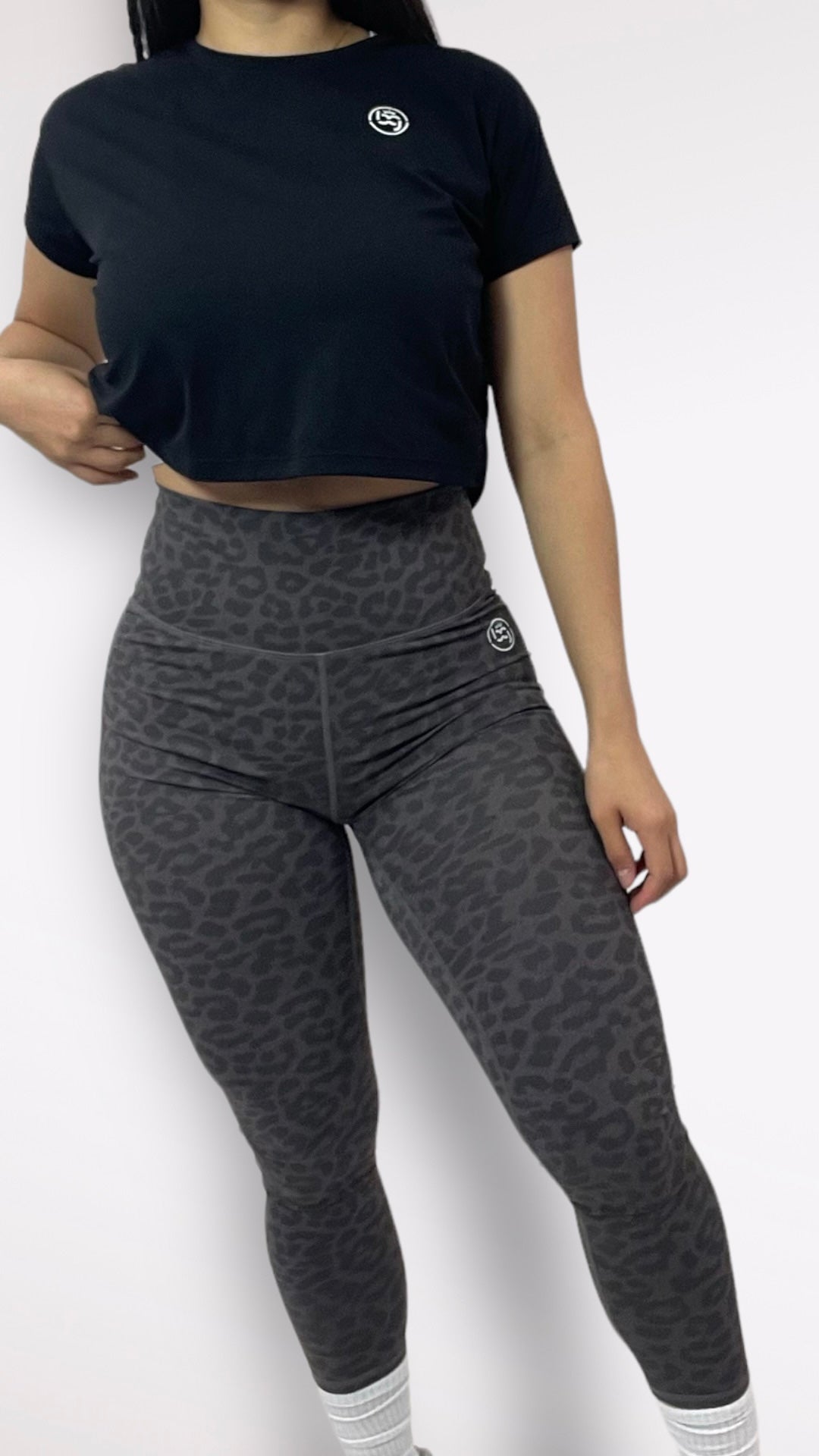 bGalvanized Leopard Print Legging