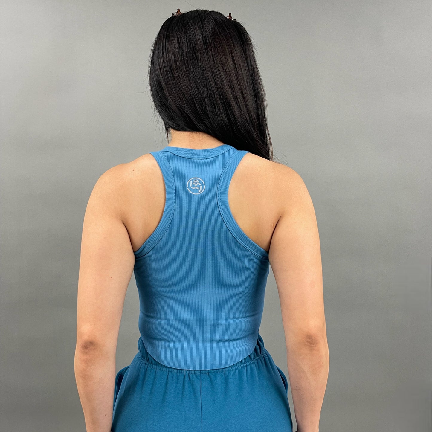 Ribbed Scoop Tank