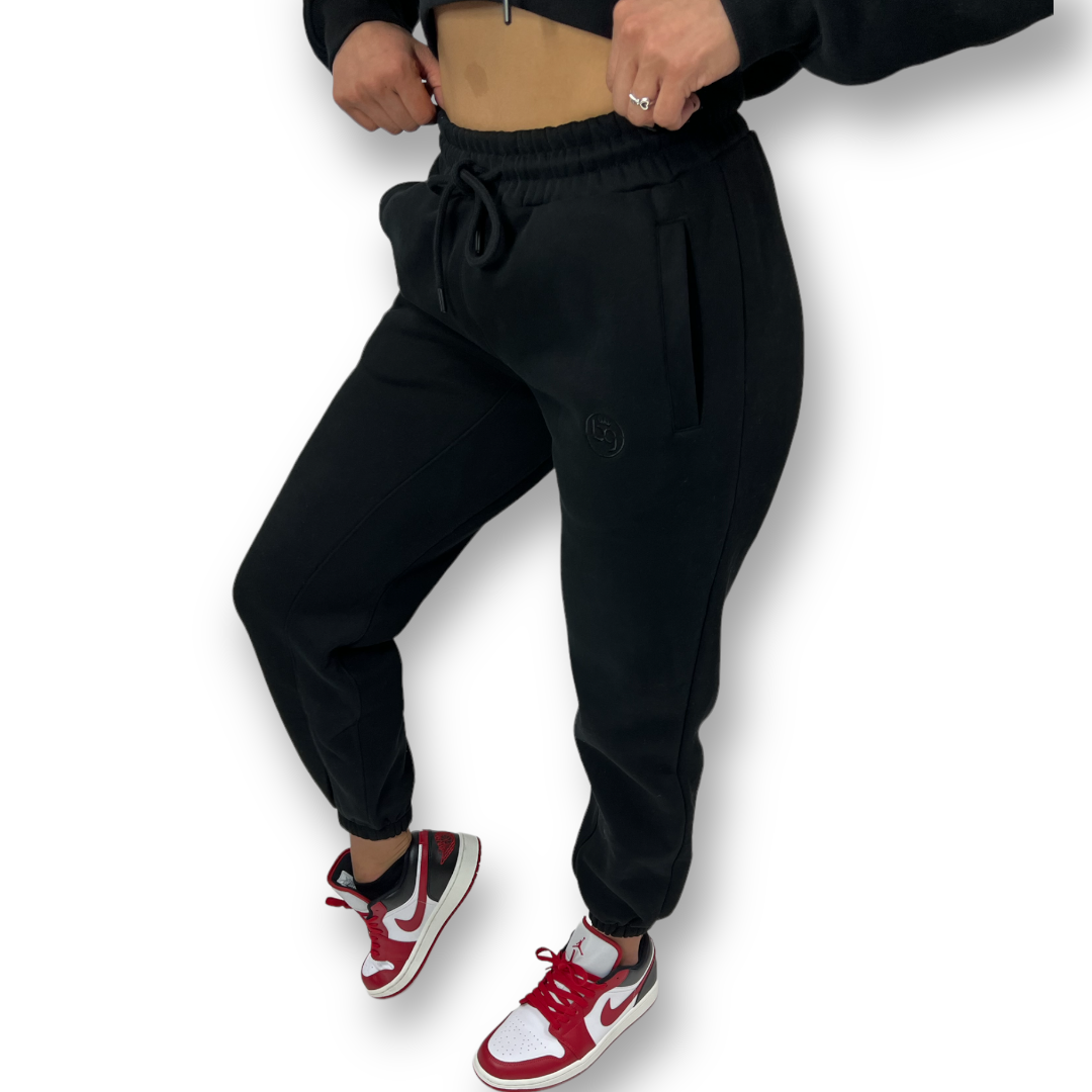 bGalvanized Cropped Jogger Set